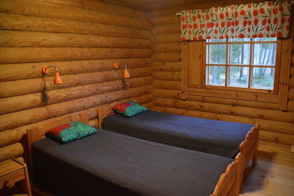 Lomapesae Cottages Pertunmaa 客房 照片